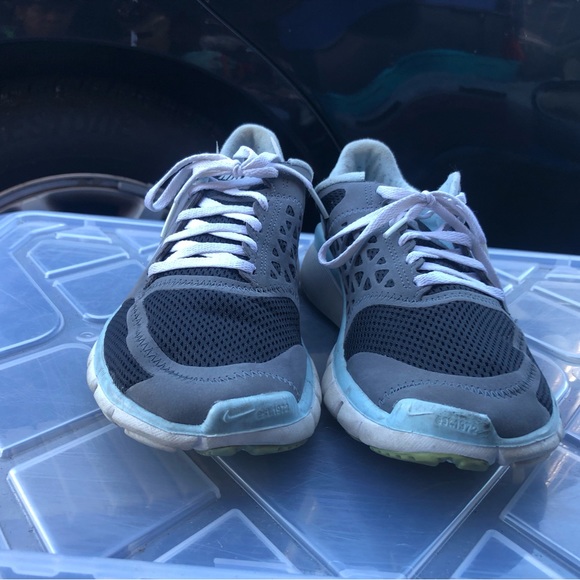 Nike Free 7.0 V2 396044-001 Womens Black Grey Running Athletic Shoes Size 8 - Picture 4 of 11